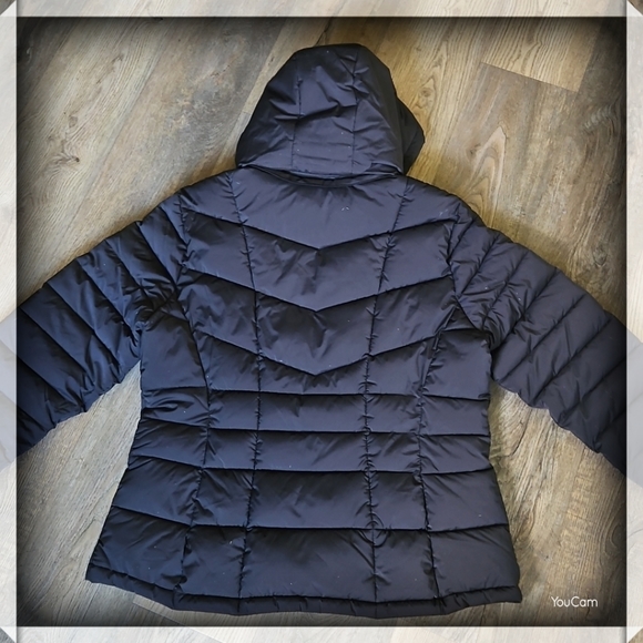Calvin klein Infinite Stretch Extra Large Woman's Winter Coat NWT - Picture 3 of 5